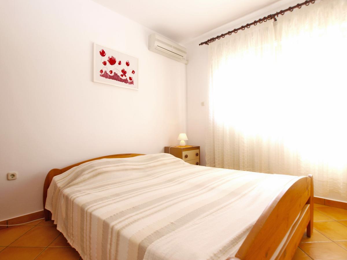 Apartments Mirela 1554 PUY Exterior foto